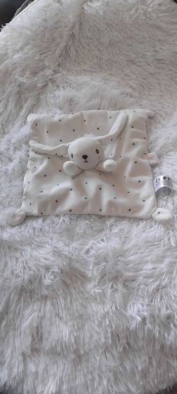 Doudou lapin carré plat blanc- étoiles grise - Simba