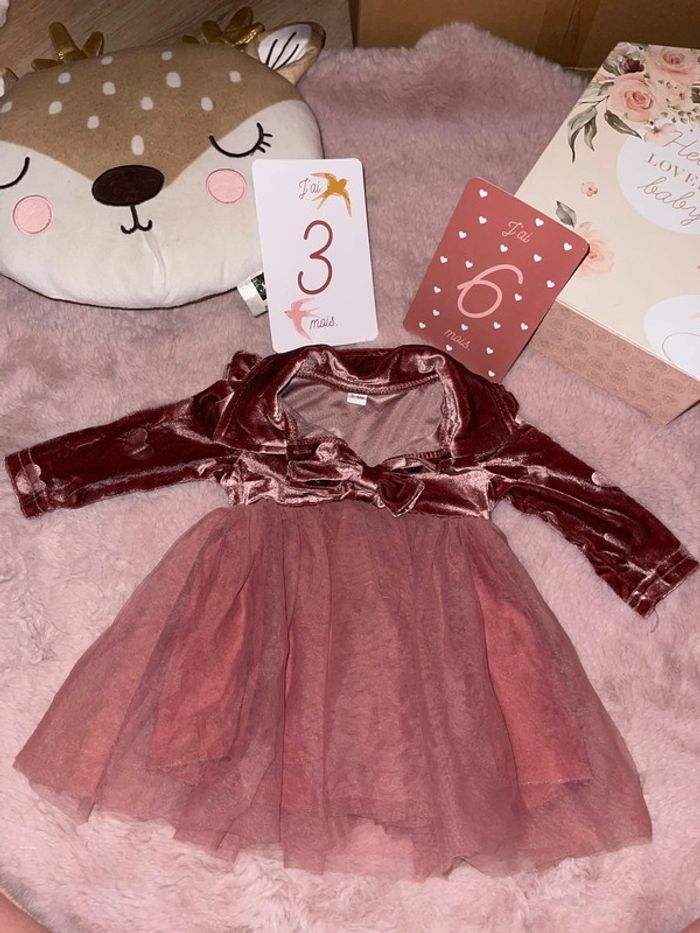 Magnifique robe 3-6m