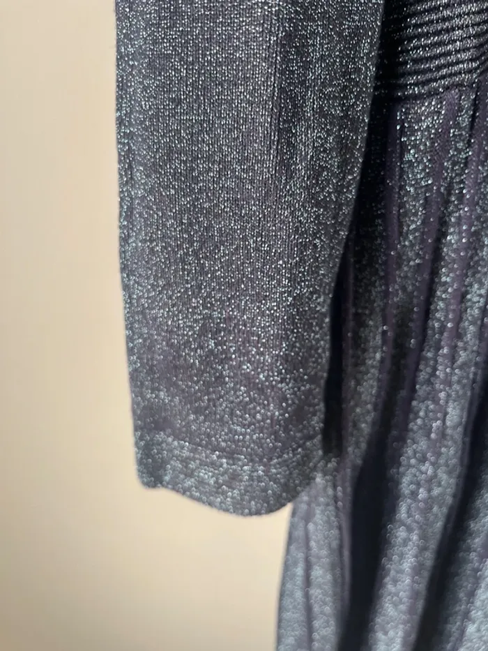 Robe de soirée ou coktail Yumi taille L marine neuve avec étiquette - photo numéro 6