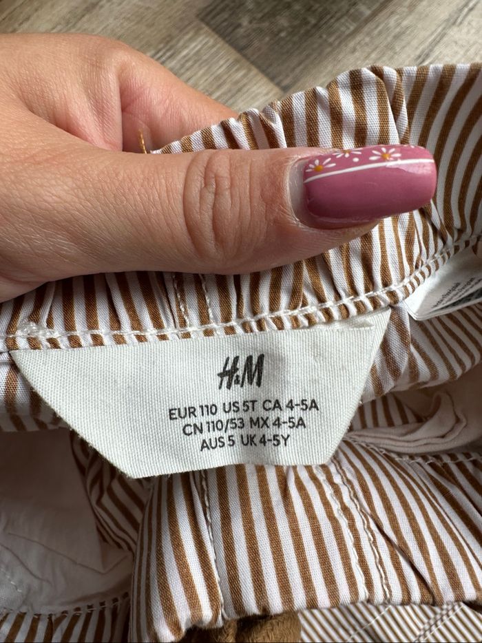 - Short H&M - 5 ans - Neuf sans étiquette - photo numéro 2