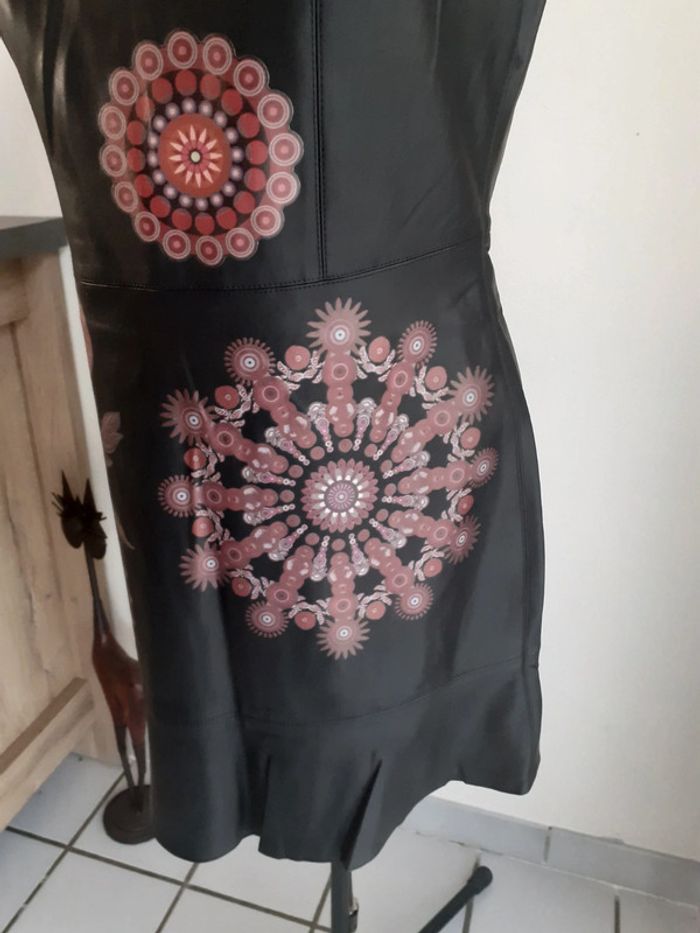 Robe noire simili cuir neuve t m/l .101 idees - photo numéro 2