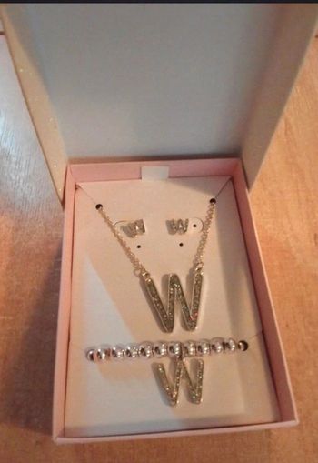 Ensemble bijoux lettre W