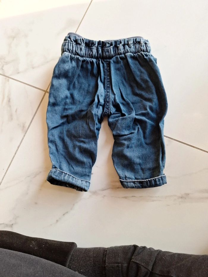 Jeans 3 mois fille - photo numéro 3