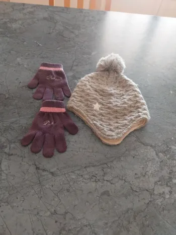 Bonnet et gants T.5 ans