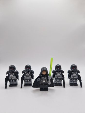 Figurines type lego Jedi Luke + 4 dark troopers / stormtroopers star wars