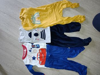 Lot 3 pyjamas taille 12 mois
