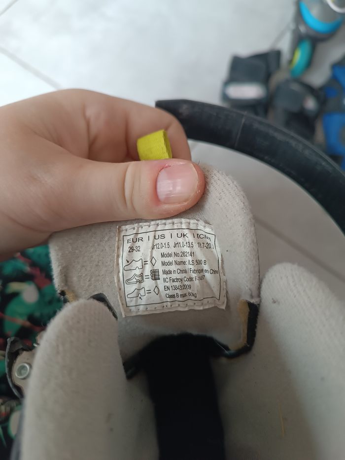 Roller enfant taille 29 32 - photo numéro 8