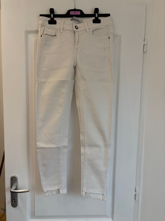 Jean blanc Zara