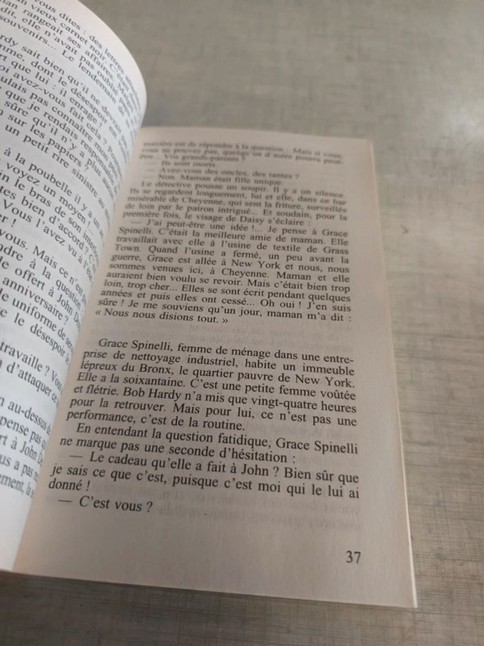 Livre l'empreinte de la bete - photo numéro 4