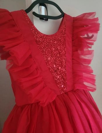 Belle robe tape à l'oeil comme neuve