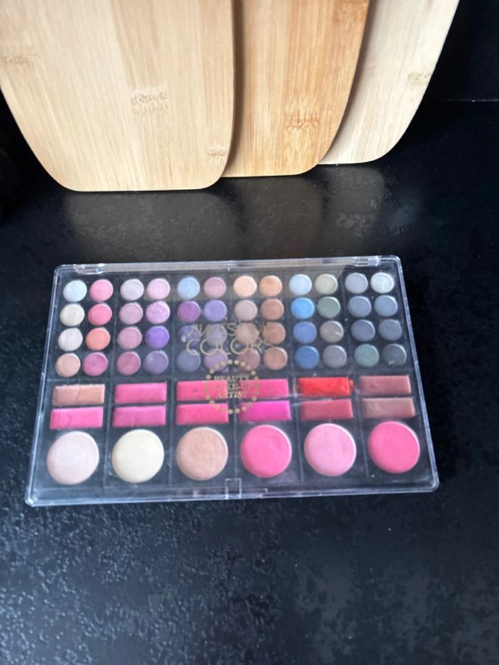 Palette à maquillage - photo numéro 2