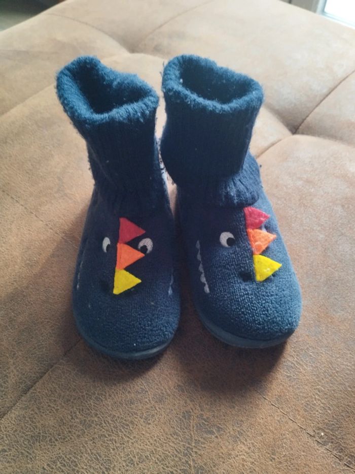 Paire de chaussons garçon 22