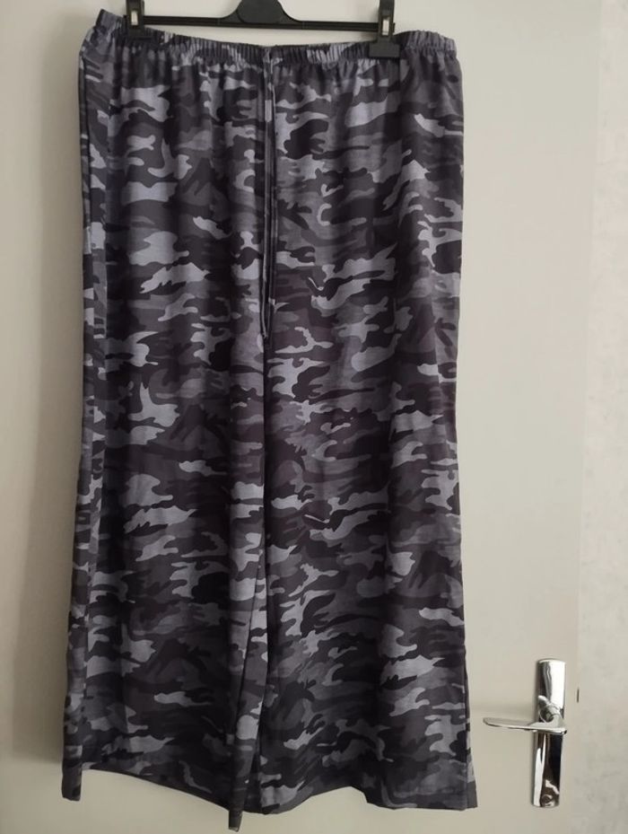 Pantalon Shein Curve taille 4XL (52)