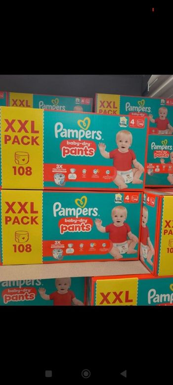 Couche pants  Pampers taille 4