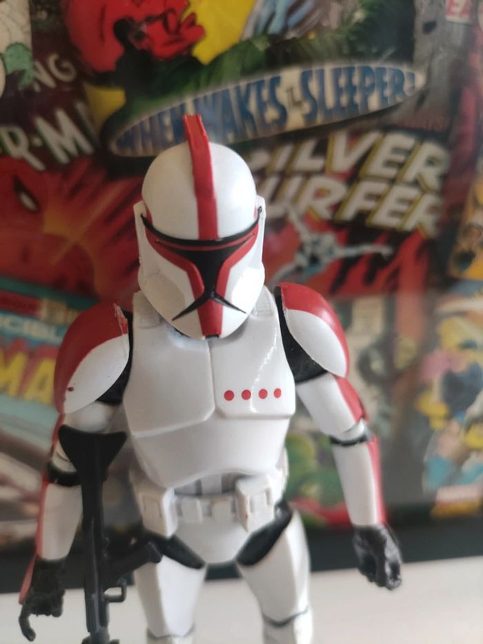 Figurine Star Wars Clone Trooper Captain 13 black series - photo numéro 2