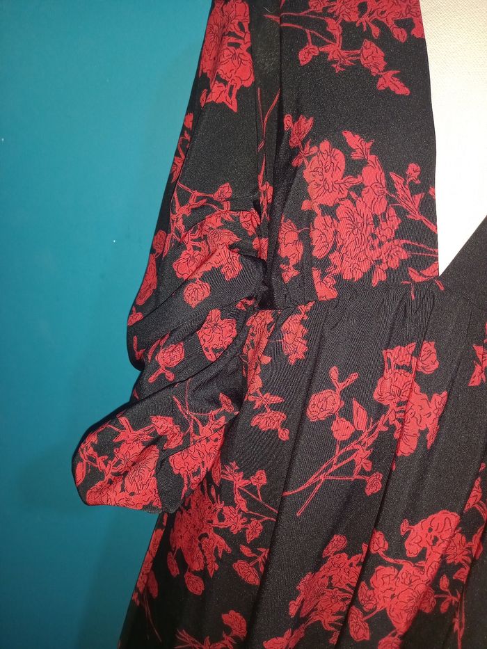 Robe rouge et noire - photo numéro 3