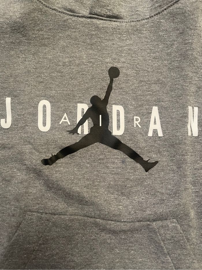 Sweat à capuche Jordan 5/6 ans (11O/116) - photo numéro 4