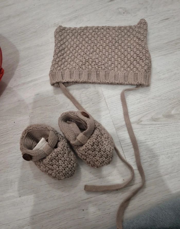 Ensemble bonnet chaussons