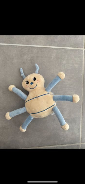 Peluche bébé araignée