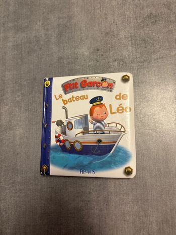 Livre, petit garçon, le bateau de Léo