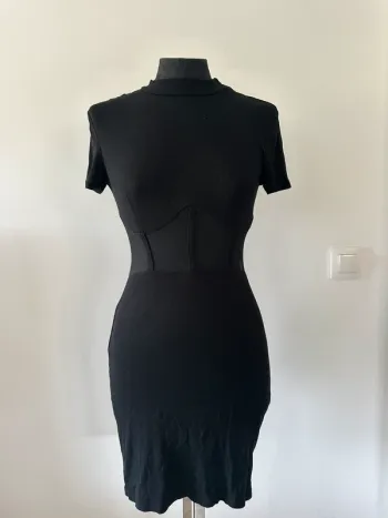 Petite robe noire moulante