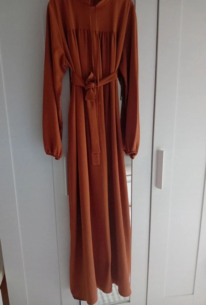Très belle robe longue t.38 Modanisa 🍂🌼
