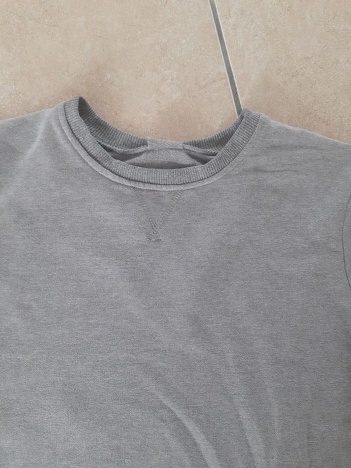 Pull fin 12/13 ans - photo numéro 2