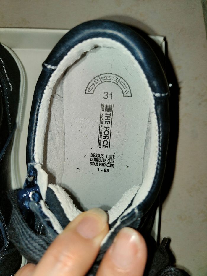 Chaussures garçon neuves bleues The force pointure 31 cuir - photo numéro 3