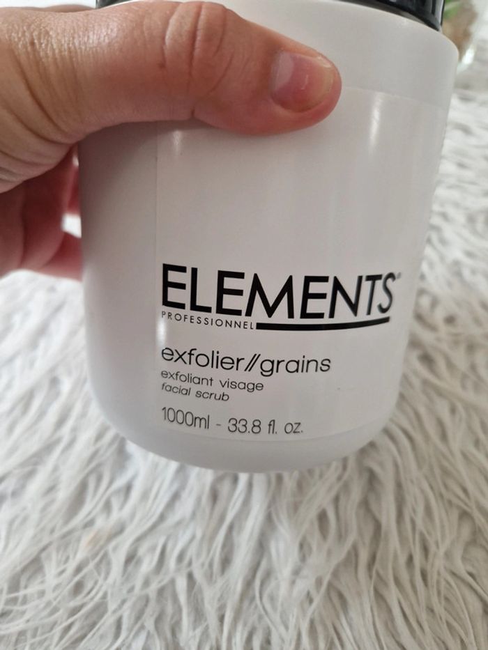 Gros pot de Gommage a grain 1L neuf - photo numéro 2