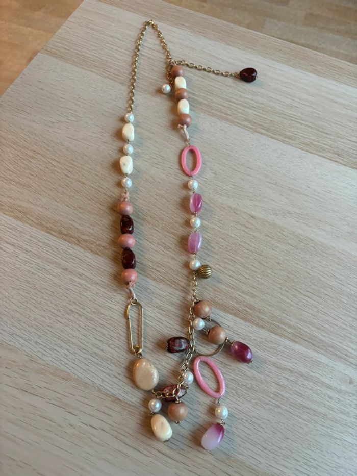 Collier doré et rose