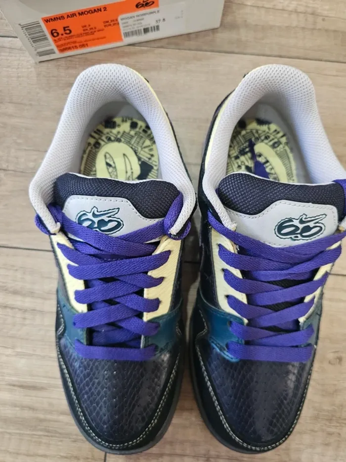 Très belles Nike Air Mogan 2, noirpurple, pointure 37,5 - photo numéro 5