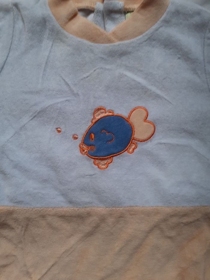 Babygros bicolore bleu ciel et orange motif poisson bleu et orange - photo numéro 2