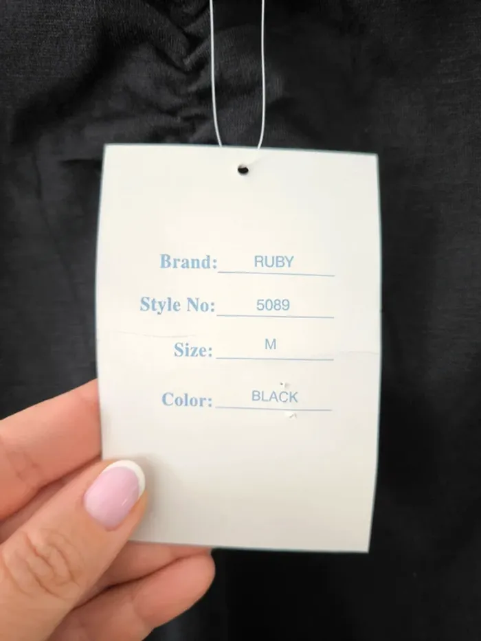 Robe noire drapée - Taille M - Neuve avec étiquette - photo numéro 5
