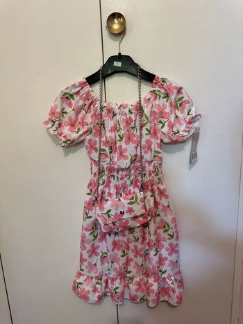 Robe à fleurs rose