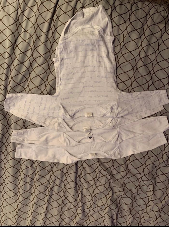 4 bodys bébé mixte 9 mois