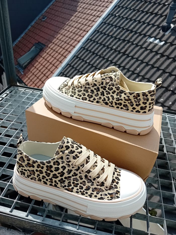 Basket femme léopard  40