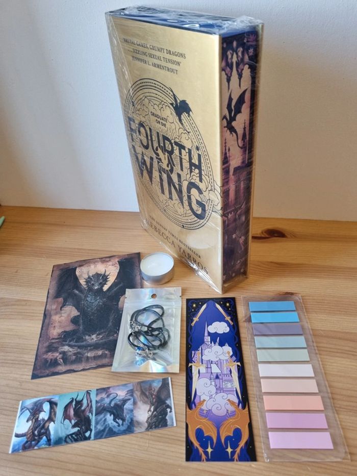 Box Fourth Wing hemingway special spray edges