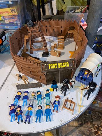 Playmobil fort bravo