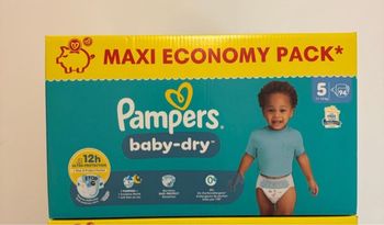 Couches Pampers T5x94