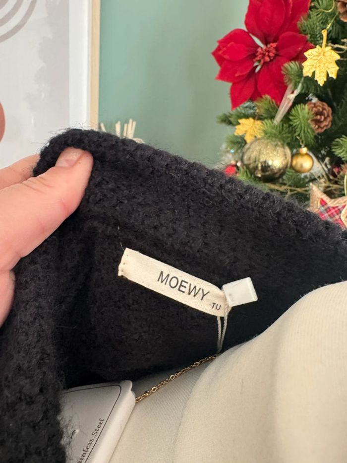 Magnifique pull en maille douce marinière noir blanc taille S col rond boutons marrrons - photo numéro 2