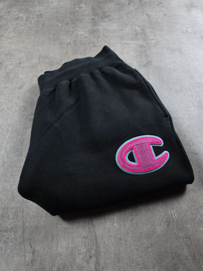 Pantalon jogging Champion vintage noir logo brodé rose taille Xl