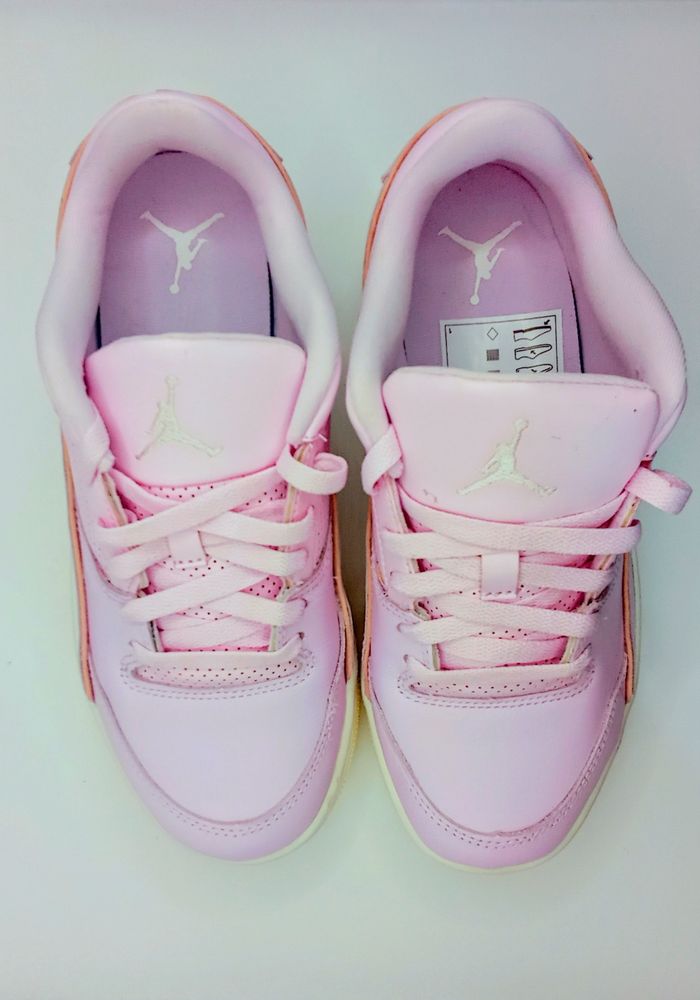 Jordan fligth neuves taille 38 - photo numéro 5