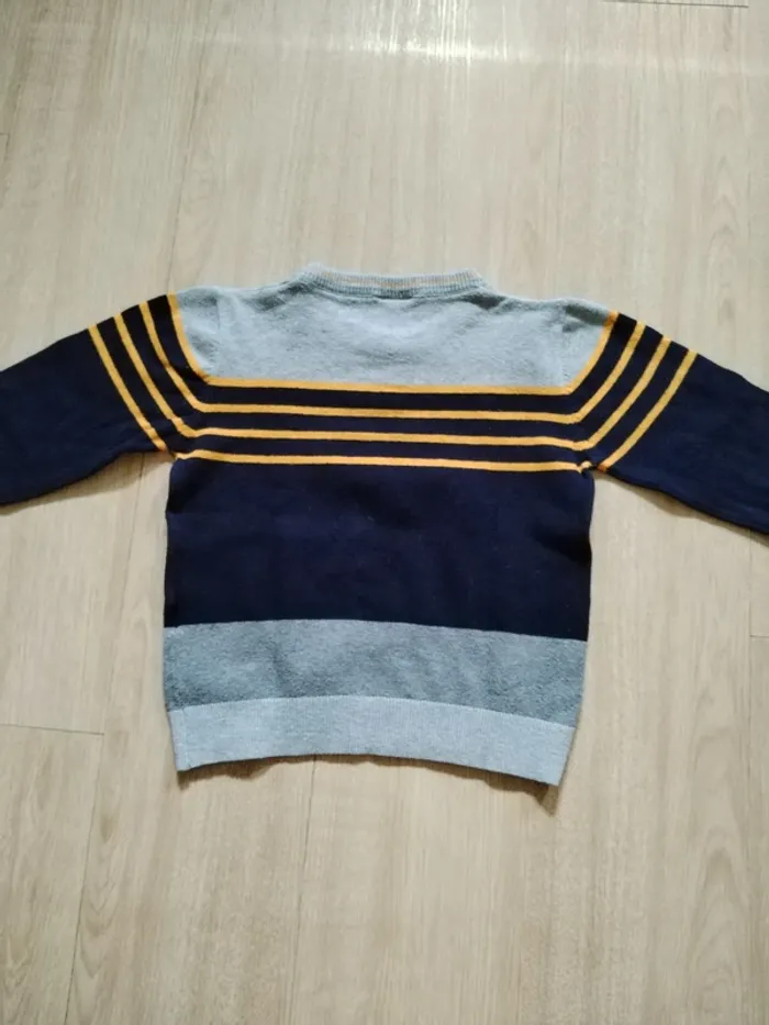 Pull fin 3 ans - photo numéro 3