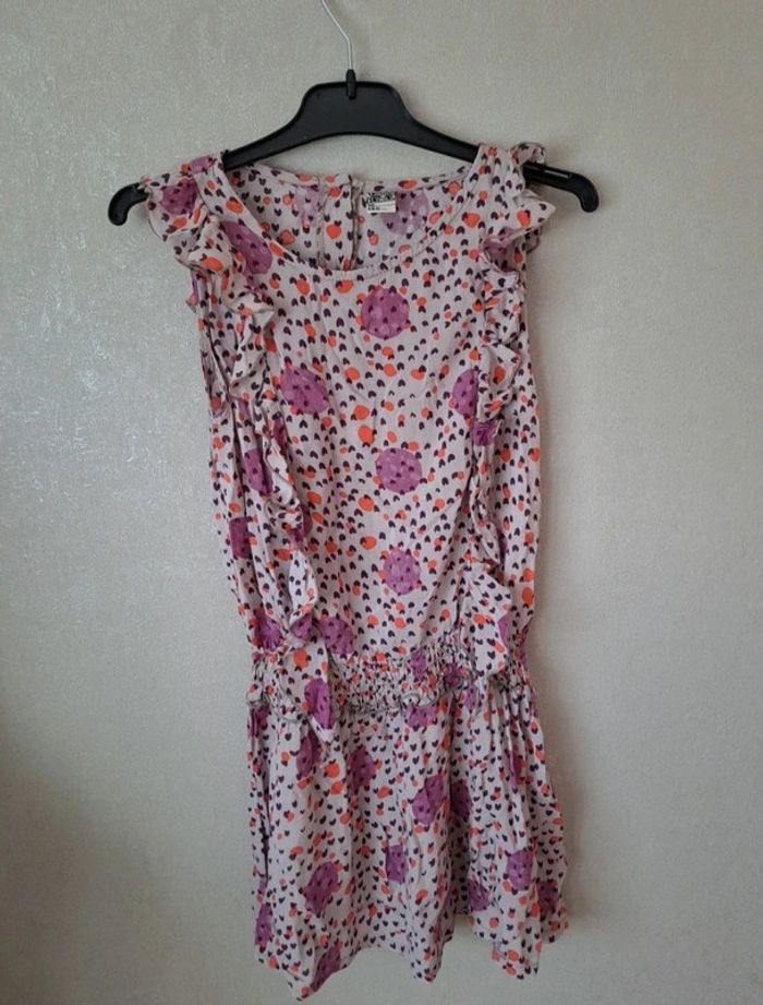 Jolie robe d été fluide et légère 100% viscose taille 10 ans TAO
