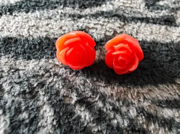 Boucles d'oreilles roses rouge
