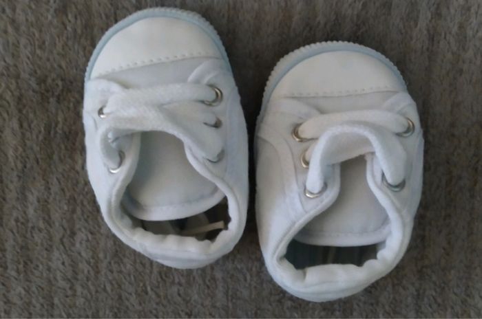 Baskets bébé taille 16 - photo numéro 2