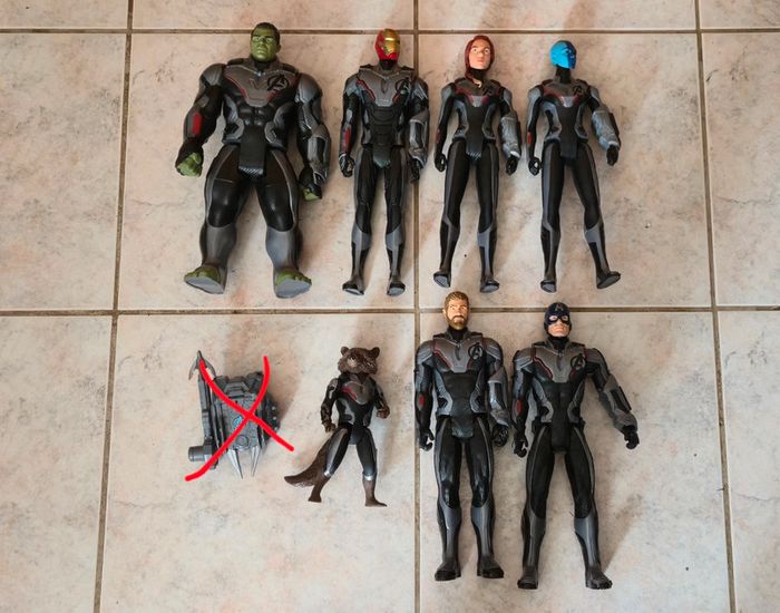 Lot de 7 figurines marvel