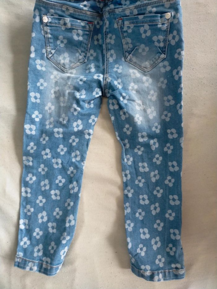 Jeans à fleurs 36 mois - photo numéro 5