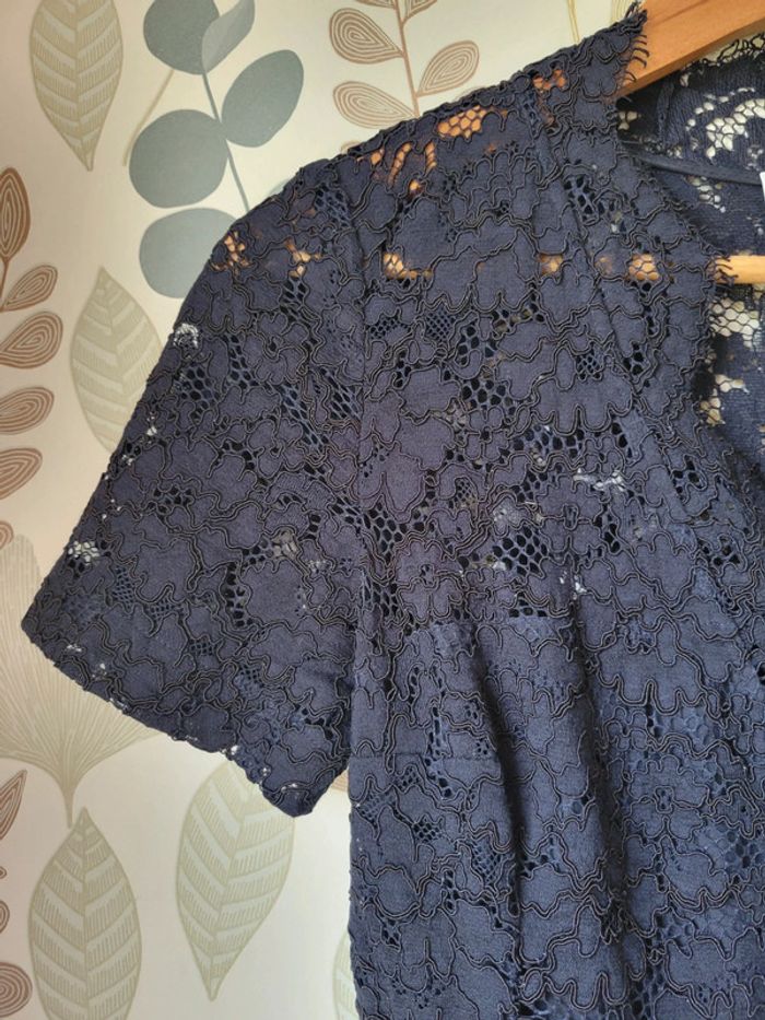 Robe portefeuille en dentelle - Claudie Pierlot - photo numéro 3