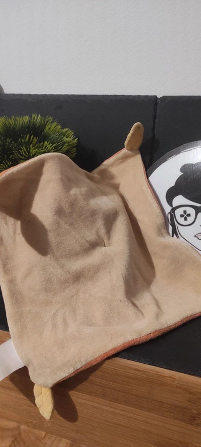 Doudou Singe Plat Orange Les Loustics moulin roty beige carré - photo numéro 2